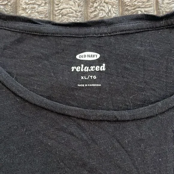 Women’s Relaxed Pocket T-shirt - Picture 2 of 4